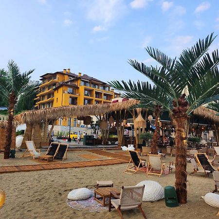 Supreme Beach Apartments Balchik Exterior photo