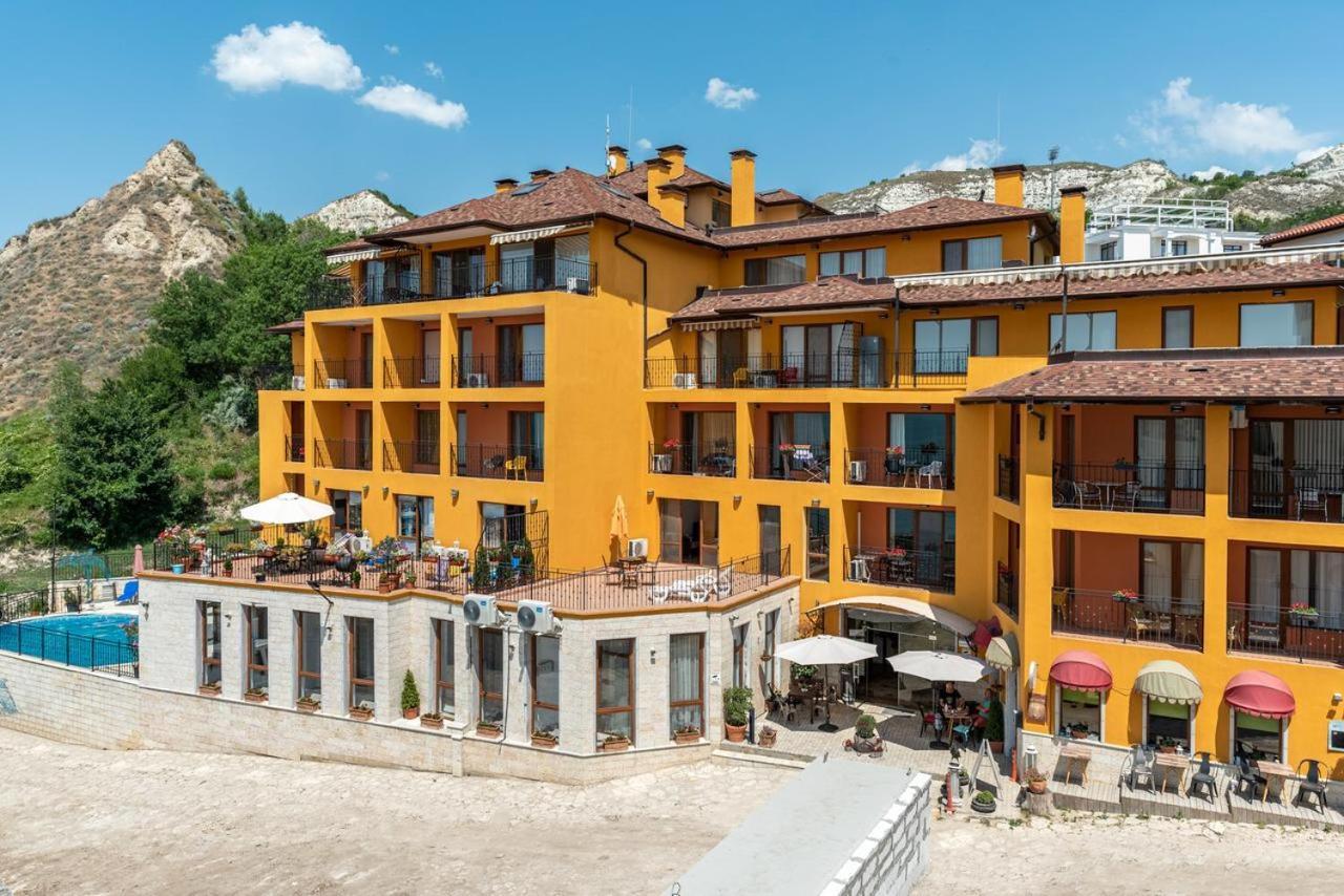 Supreme Beach Apartments Balchik Exterior photo
