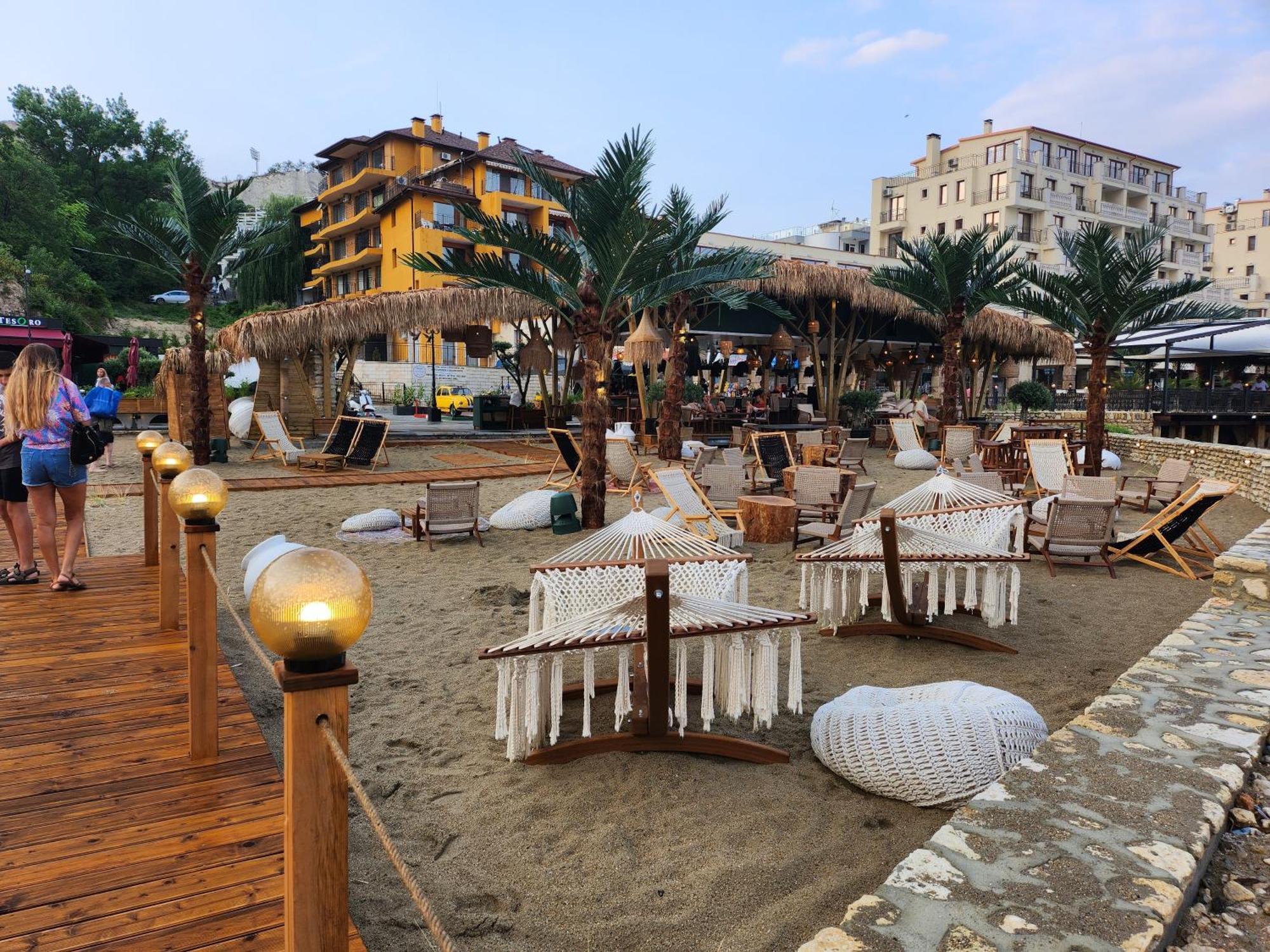Supreme Beach Apartments Balchik Exterior photo
