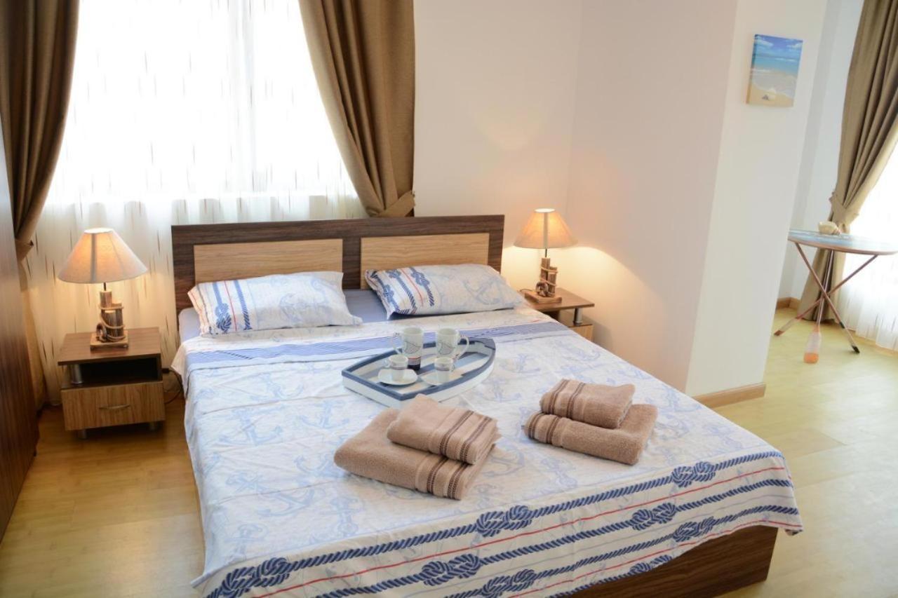 Supreme Beach Apartments Balchik Exterior photo